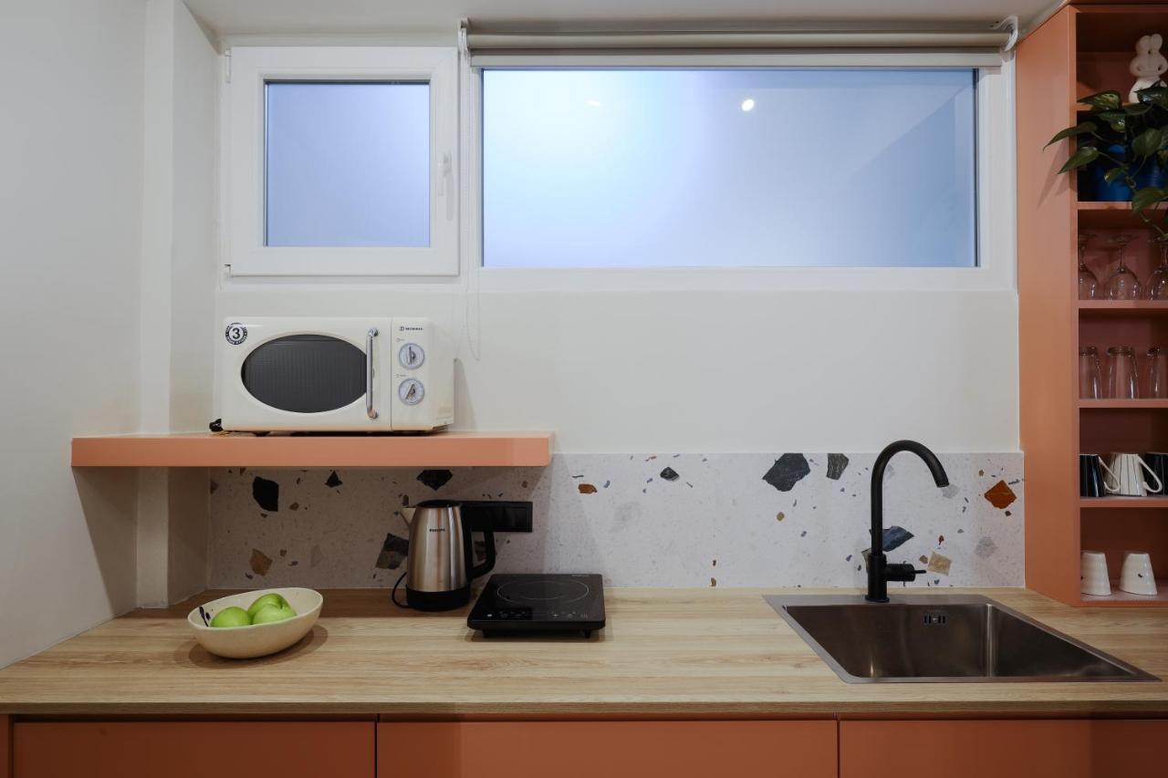 Boubouki Apartment เอเธนส์ ภายนอก รูปภาพ